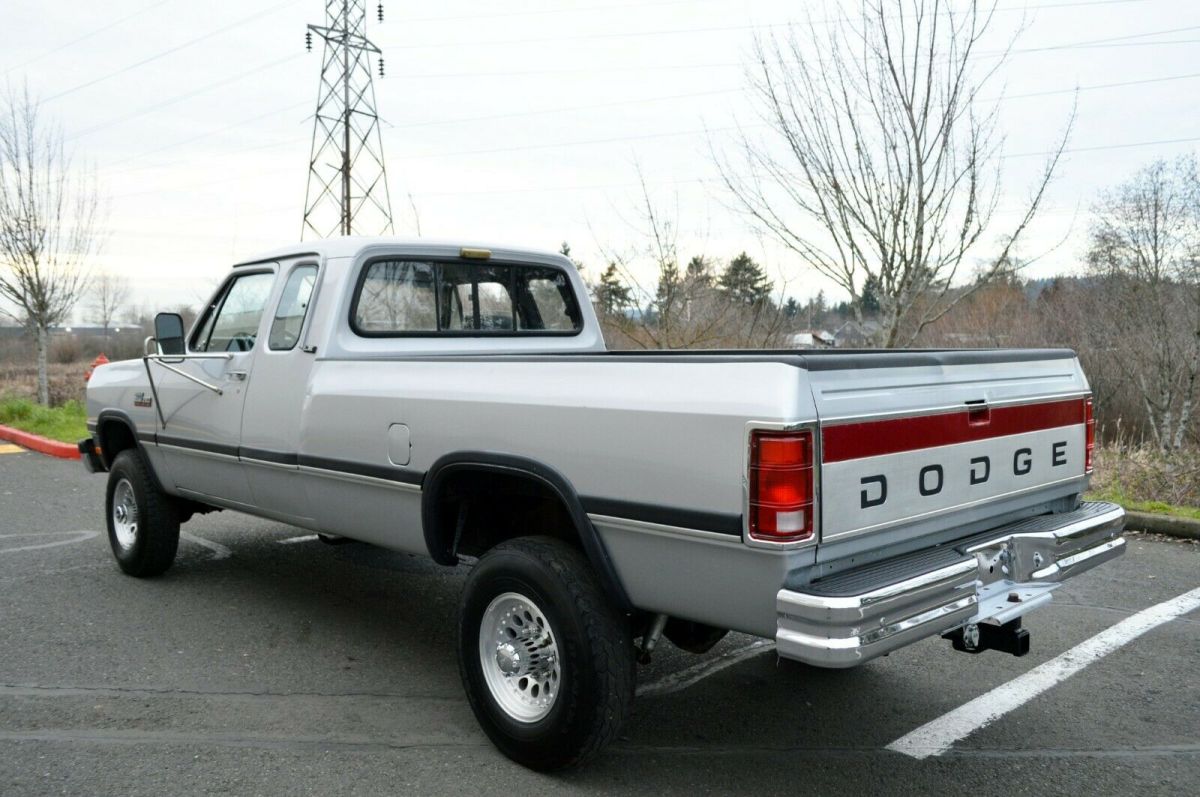 1993 Dodge Ram 2500 ~ 4X4 ~ FIRST GEN ~ 12 VALVE ~ - photo 5