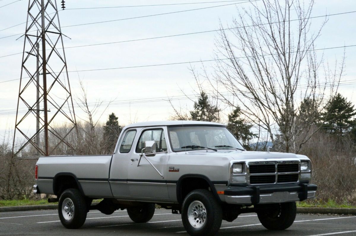 1993 Dodge Ram 2500 ~ 4X4 ~ FIRST GEN ~ 12 VALVE ~ - photo 6