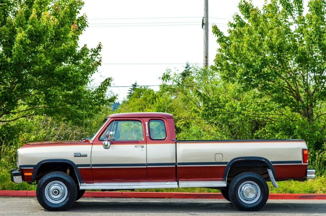 1993 DODGE RAM W250 CLUB CAB LONG BED 4WD 5.9L CUMMINS TURBO DIESEL 109K MILES 1993 Dodge Ram 2500 ~ 4X4 ~ 109K MILES ~ FIRST GEN ~ CUMMINS
