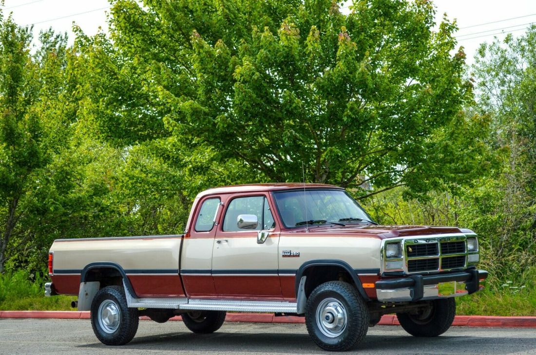 1993 Dodge Ram 2500 ~ 4X4 ~ 109K MILES ~ FIRST GEN ~ CUMMINS - photo 4