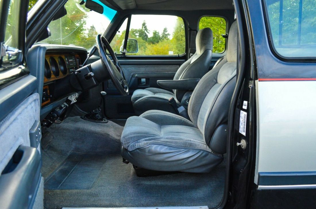 1993 Dodge Ram 2500 - photo 10
