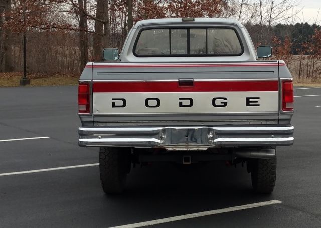 1993 Dodge Ram 2500 - photo 8