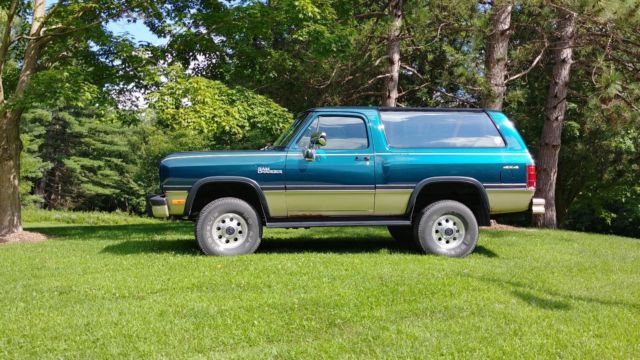 1993 Dodge Ramcharger Canyon Sport - photo 9