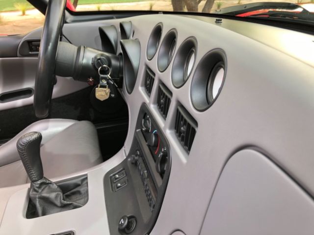 1993 Dodge Viper RT10 - photo 8
