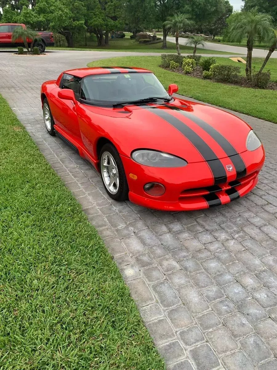1993 Dodge Viper Red RT-10 1993 Dodge Viper RT-10