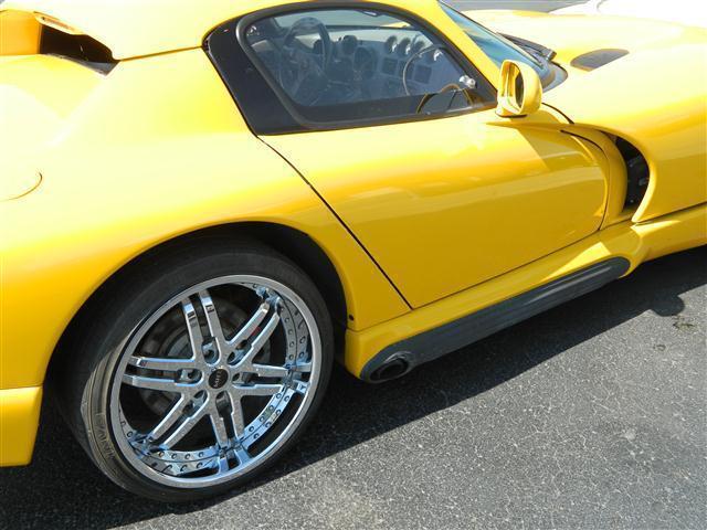 1993 Dodge Viper Convertible - photo 10