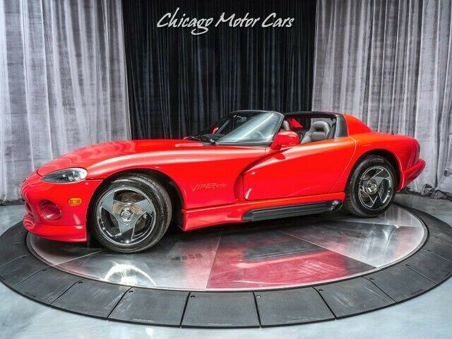 1993 Dodge Viper RT/10 Roadster **ONLY 6K MI - COLLECTOR QUALITY** Red 1993 Dodge Viper RT/10 Roadster **ONLY 6K MI - COLLECTOR QUALITY**