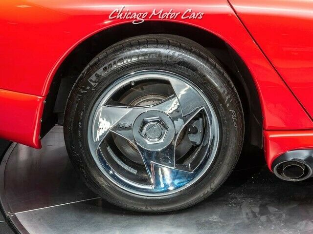 1993 Dodge Viper RT/10 Roadster **ONLY 6K MI - COLLECTOR QUALITY** - photo 11