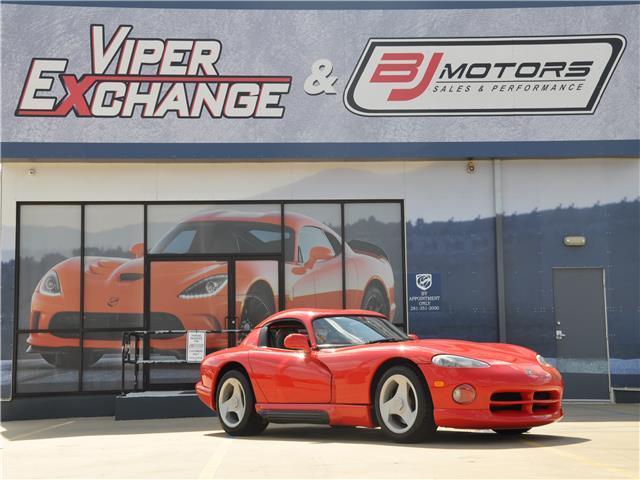 1993 Dodge Viper Sports Car 26,751 Miles Viper Red 10 Cylinder Engine 8.0L/488 1993 Dodge Viper Sports Car