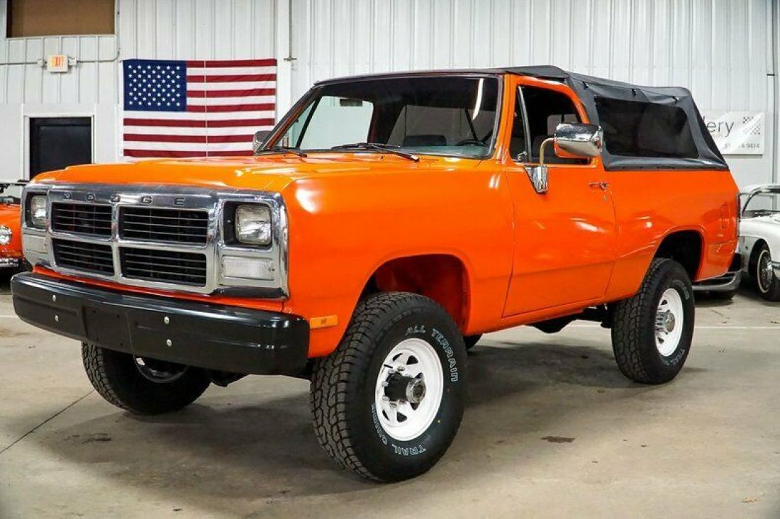 1993 Dodge W250 127794 Miles Orange Pickup Truck 5.9L Cummins 12 Valve Diesel A 1993 Dodge Other Pickups