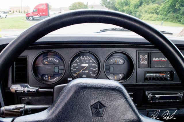 1993 Dodge Ram 2500 - photo 9