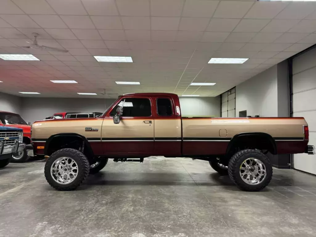 1993 Dodge W250, Cummins, 5-Speed, 1 Owner, 40,682 Original Miles, Rust Free!!! 1993 Dodge Ram 2500 Cummins, LE, Bonus Cab
