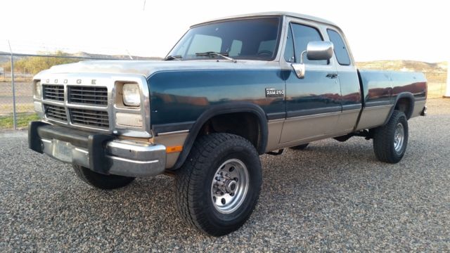 1993 Dodge W250 - photo 2