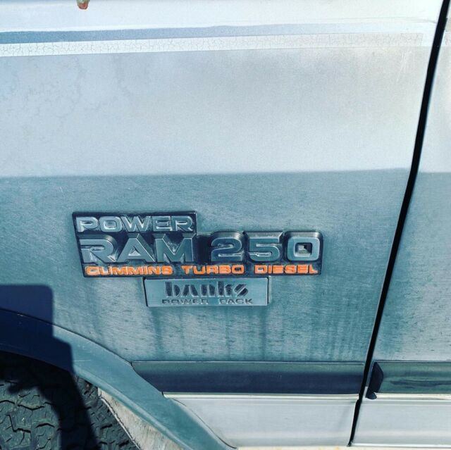 1993 Dodge Ram 2500 - photo 4