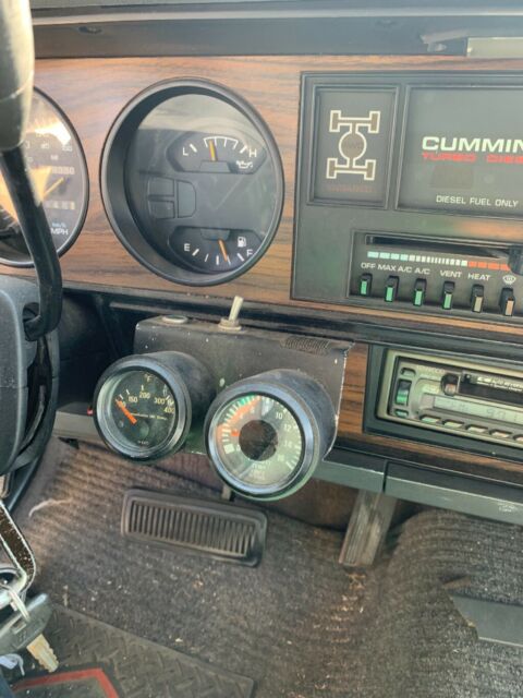 1993 Dodge Ram 2500 - photo 9