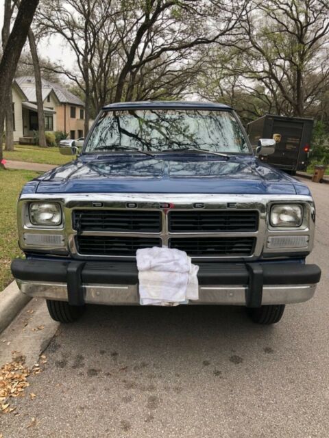 1993 Dodge Ram 2500 LE 2dr 4WD Extended Cab LB - photo 4