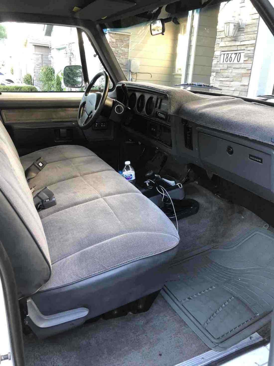 1993 Dodge W250 W200 - photo 13
