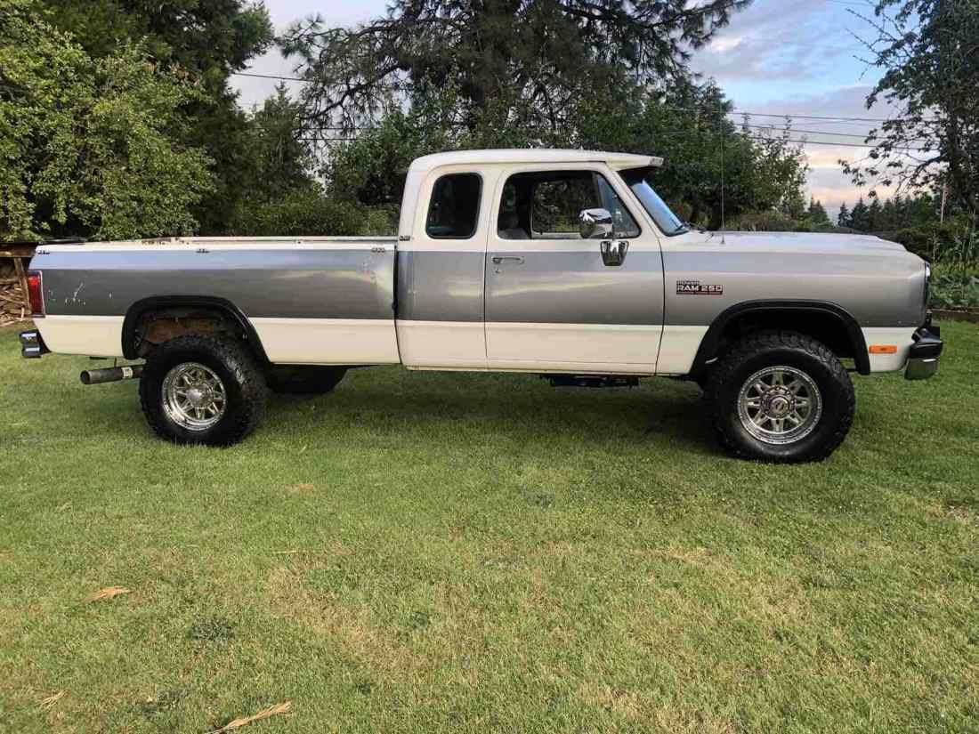 1993 Dodge W250 W200 - photo 3
