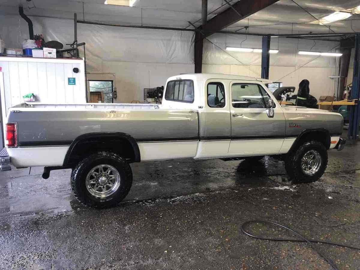 1993 Dodge W250 W200 - photo 9