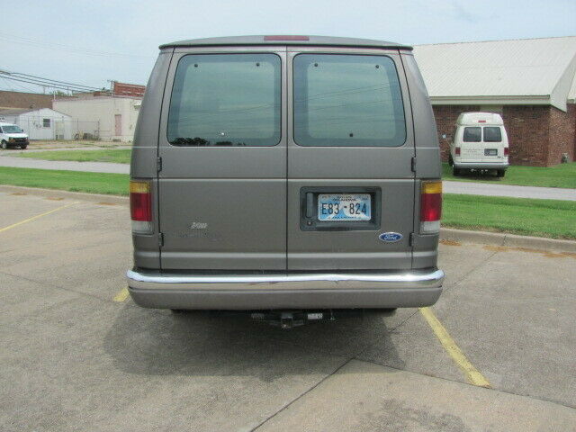 1980 Ford E-Series Van - photo 3