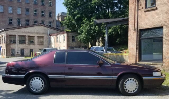 1993 Cadillac Eldorado Touring - photo 2