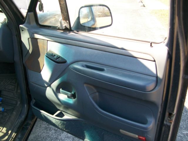 1993 Ford F-150 XLT - photo 13