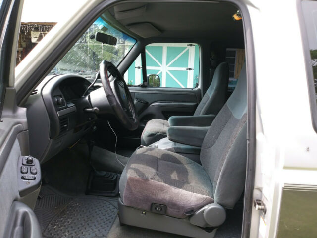 1993 Ford F-250 XLT - photo 3