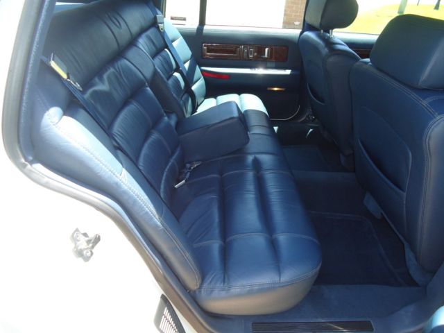 1993 Cadillac Fleetwood - photo 9