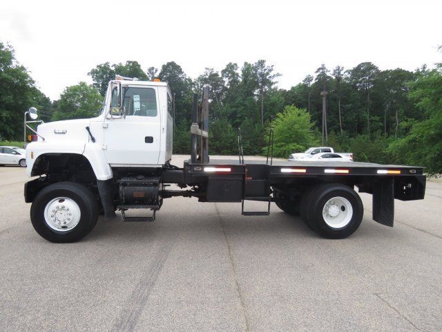 1993 Ford 7000 Flatbed - 192 WB - 35,400lb GVWR 4X4 - photo 5