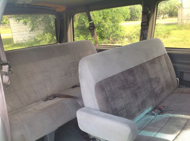 1993 Ford Aerostar XL - photo 10