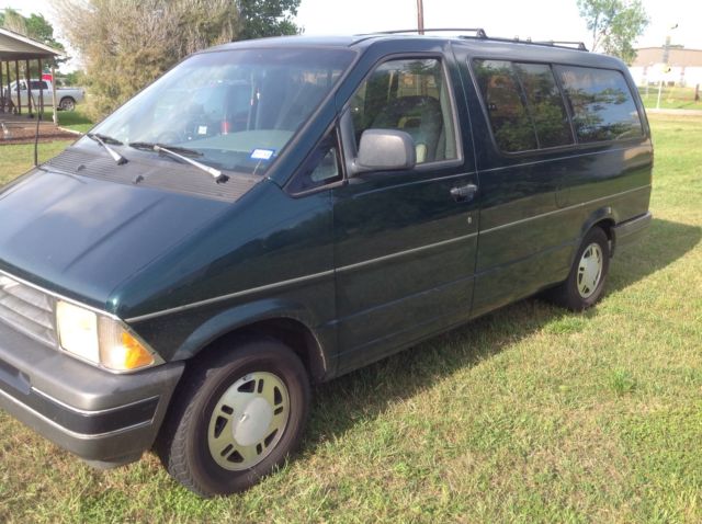 1993 Ford Aerostar XL - photo 2