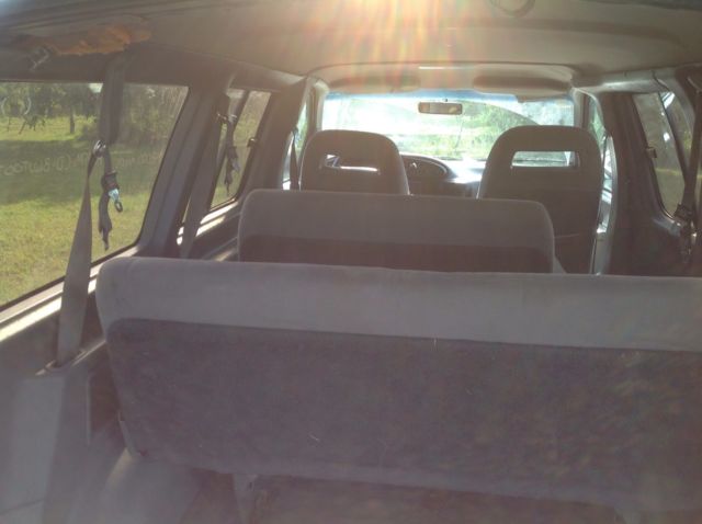 1993 Ford Aerostar XL - photo 8