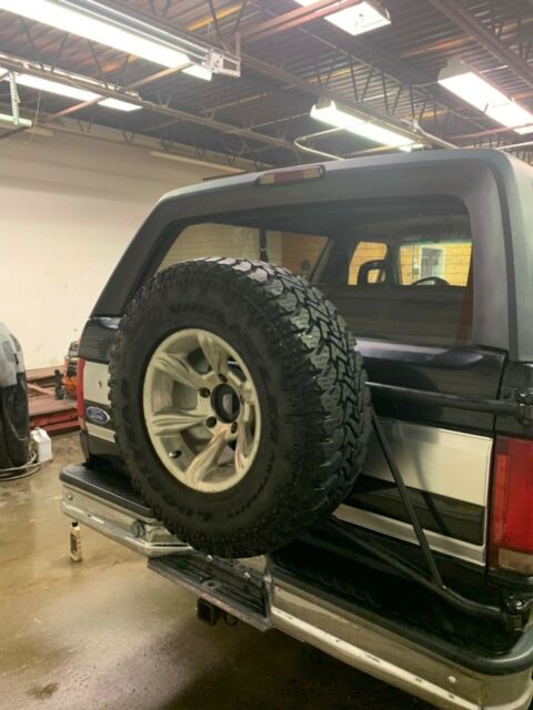1993 Ford Bronco xlt - photo 6
