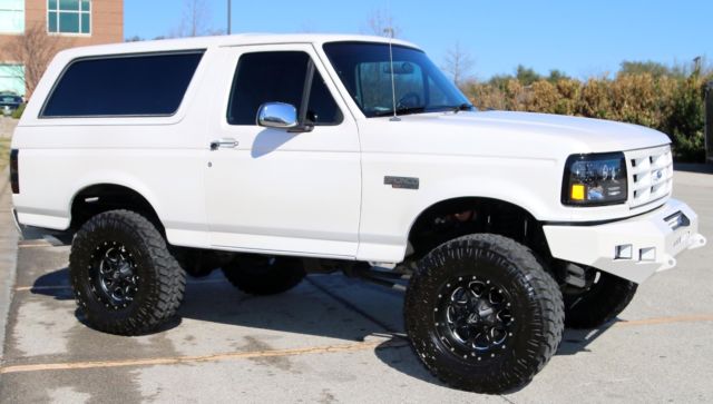 1993 Ford Bronco XLT - photo 4