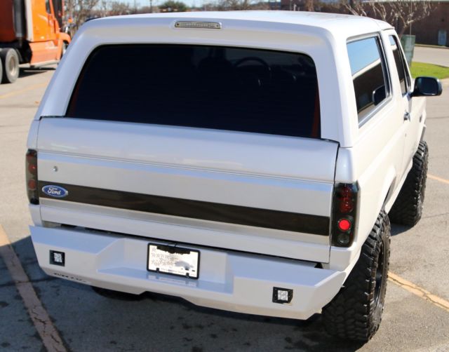 1993 Ford Bronco XLT - photo 6