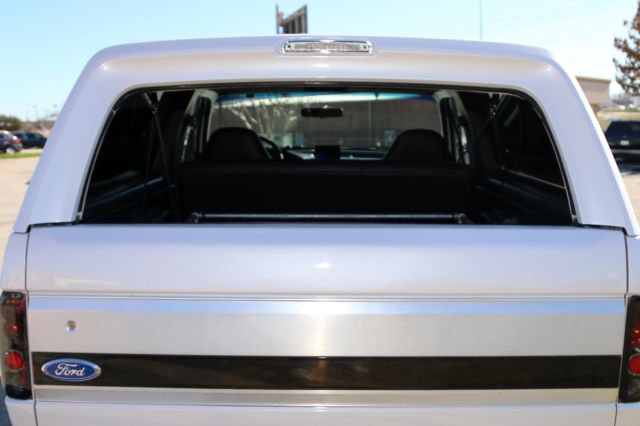 1993 Ford Bronco XLT - photo 8