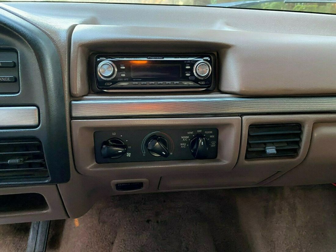 1993 Ford Bronco Eddie Bauer - photo 11