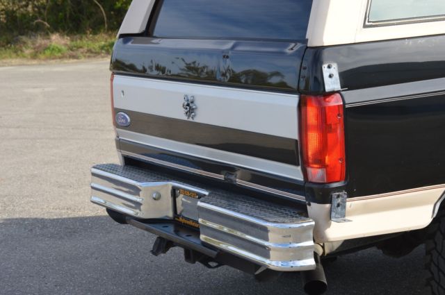 1993 Ford Bronco Eddie Bauer - photo 9