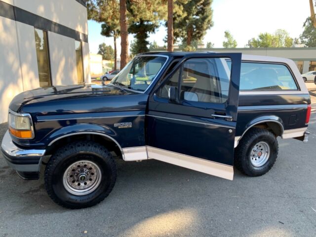 1993 Ford Bronco Eddie Bauer 4x4 - photo 10