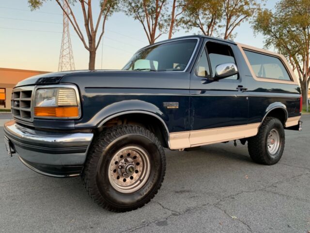 1993 Ford Bronco Eddie Bauer 4x4 - photo 4