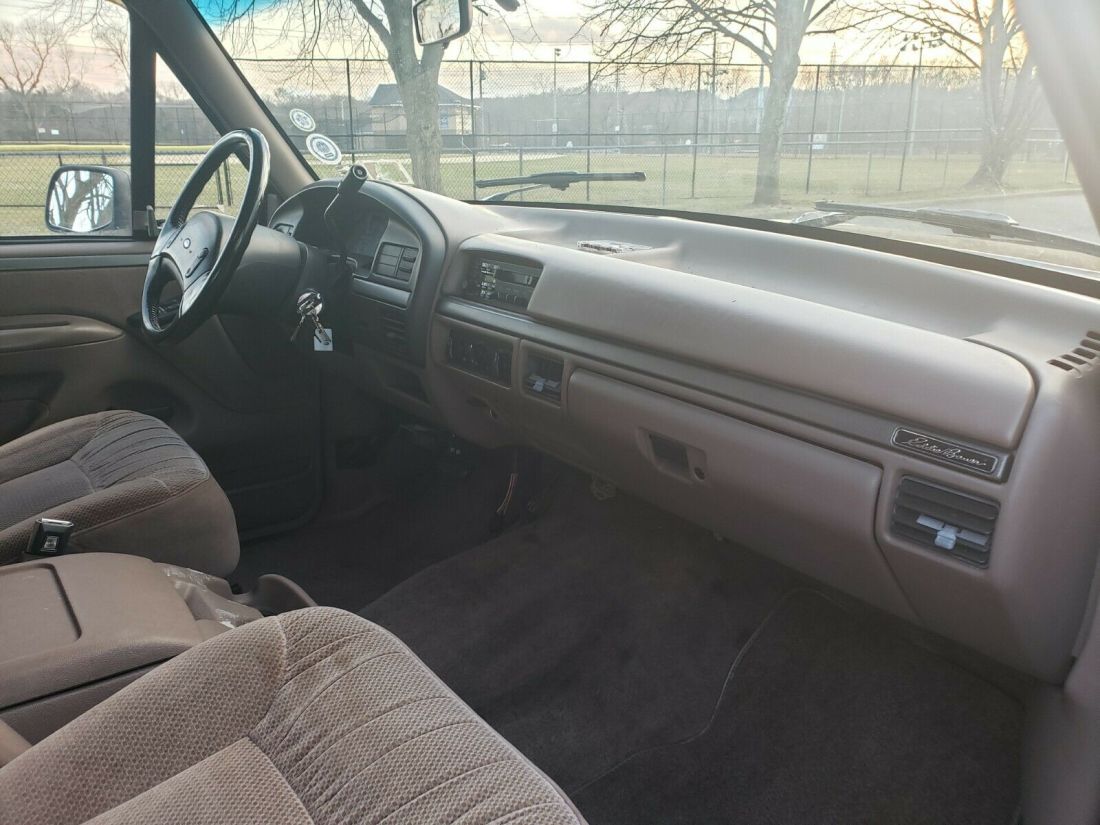 1993 Ford Bronco EDDIE BAUER - photo 13