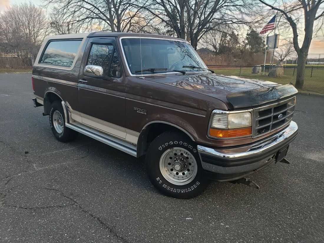 1993 Ford Bronco Eddie Bauer Edition 4x4 Auto-Matic 5.8-Litre 351 v8 114k miles! 1993 Ford Bronco