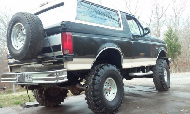 1993 Ford Bronco Eddie Bauer Sport Utility 2-Door 5.0L 1993 Ford Bronco