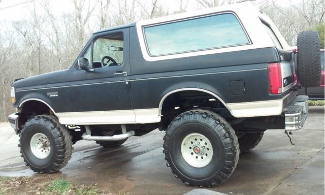 1993 Ford Bronco - photo 2