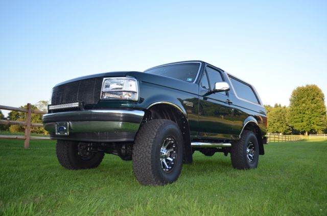 1993 Ford Bronco Eddie Bauer...LOOK...LOOK...LOOK! 1993 Ford Bronco Eddie Bauer