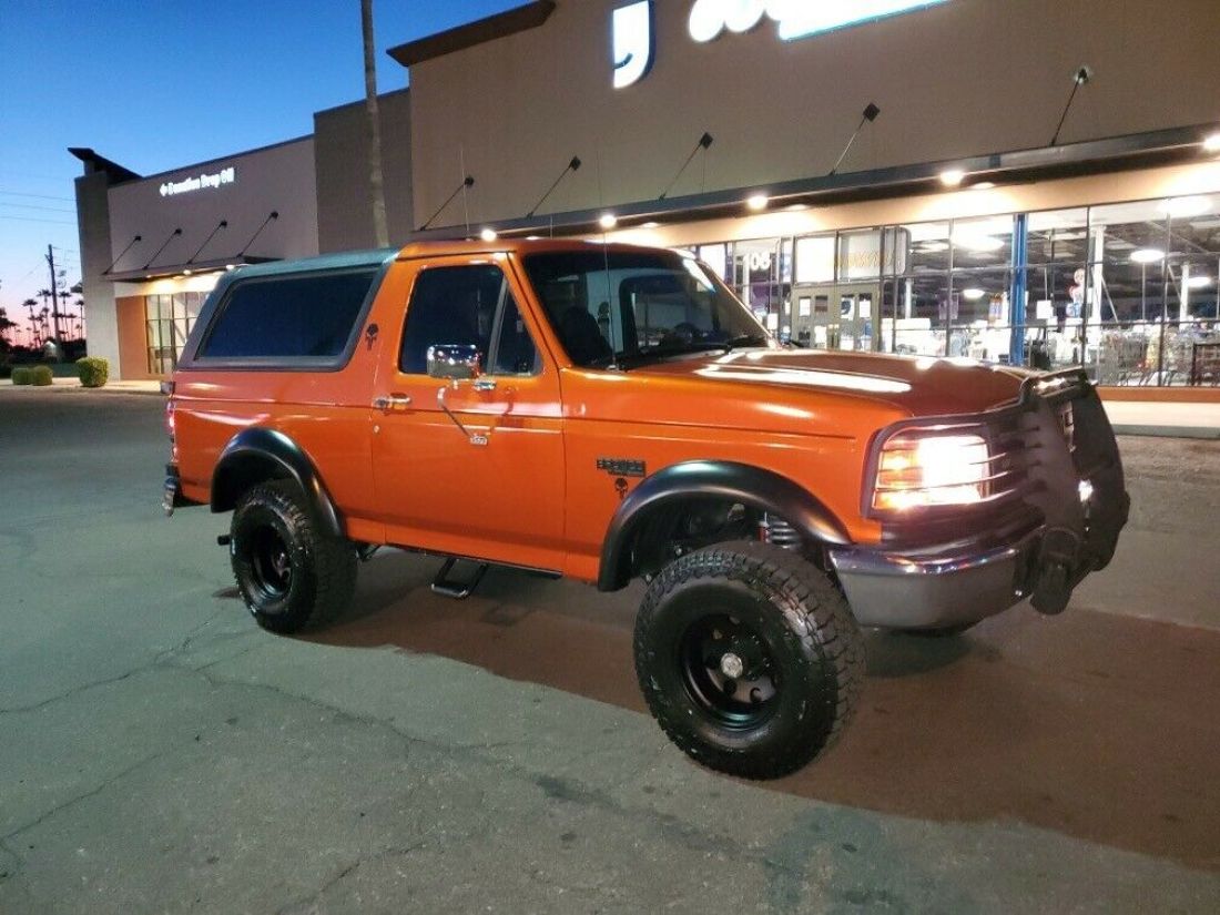 1993 Ford Bronco U100 - photo 2