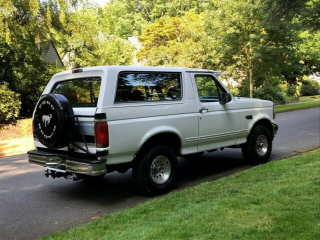 1993 Ford Bronco XLT - photo 4