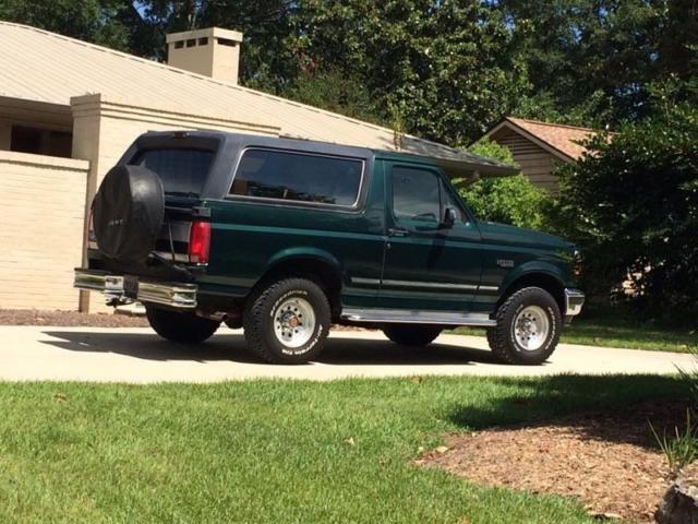1993 Ford Bronco XLT - photo 2