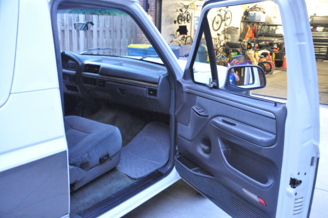 1993 Ford Bronco XLT - photo 7