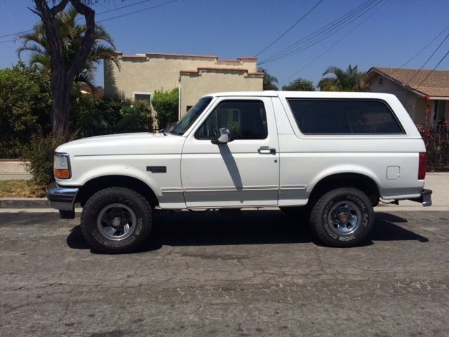 1993 Ford Bronco XLT - photo 10